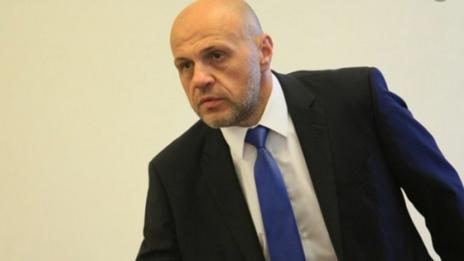 Томислав Дончев към Румен Радев: Когато двама се карат, виновен е по-умният