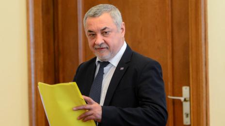 Симеонов иска шефката на кабинета му стане заместник