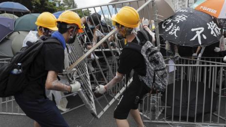 Протестите в Хонконг не стихват