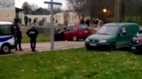 Мъж опита да прегази военен патрул във Франция