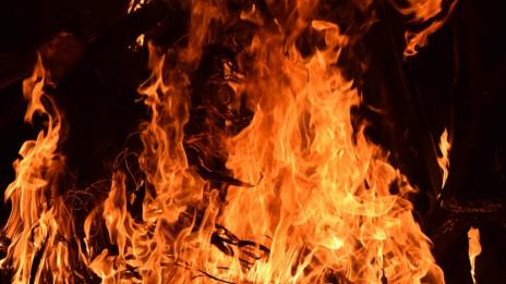 Три деца загинаха при пожар в Русия