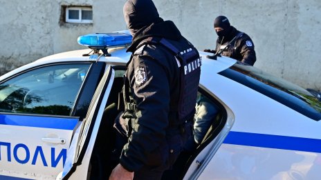 Акция: Откриха дрога в домовете на двама варненци 