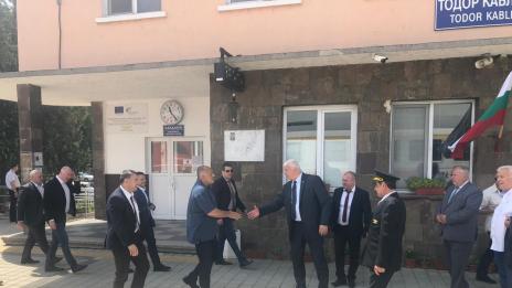 Премиерът посети Интермодален терминал Пловдив до жп гара "Тодор Каблешков"