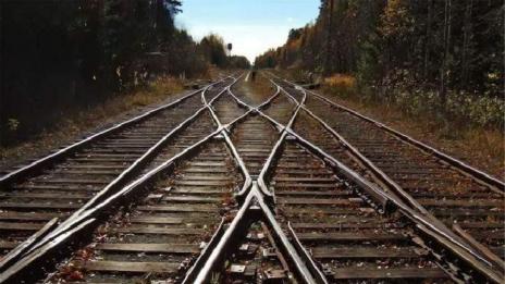 Пътници стоят блокирани с часове на гара Пловдив