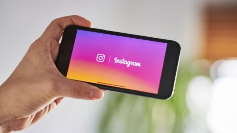 Защо Instagram настойчиво пита на колко години сме