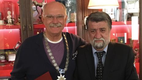 Министър Рашидов награди Никита Михалков със „Златен век”