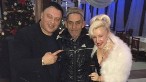 Сашка Васева попя на тото милионера овчар
