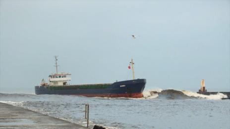 Български моряци без заплати и провизии на кораб в Италия