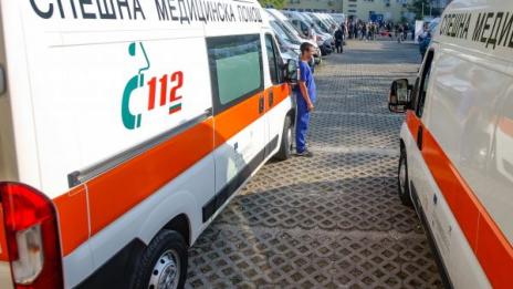 Среднощни скандали завършиха с двама намушкани с нож