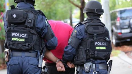Полицейска операция в района на операта в Сидни