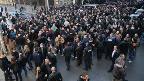 Полицаите в Пловдив излязоха на протест