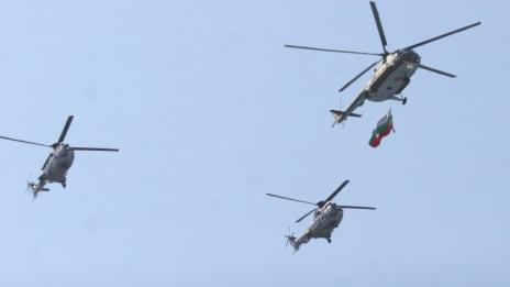 Българската армия отбелязва 140-годишнина с внушителен парад