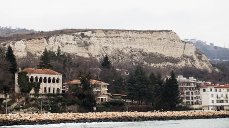 Започват изграждането на нов тръбопровод за отпадните води на Кранево
