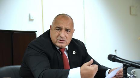 Премиерът: Пазейки себе си, пазим също икономиката, бизнеса и туризма