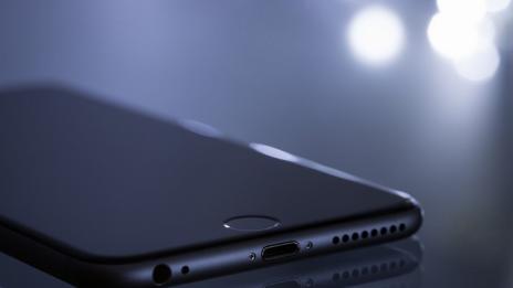 Технологичния гигант Apple засегнат от коронавируса