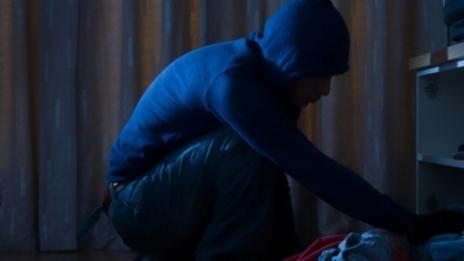 Криминално проявен обра жилище във варненски квартал