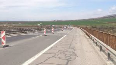 Спират движението по АМ "Хемус" край Варна. Идват серия проблеми за шофьорите 