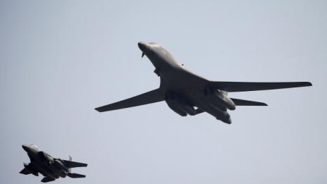 Американски бомбардировачи предизвикват Китай в Южнокитайско море