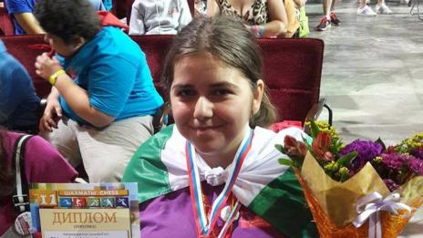 Осмокласничка, преборила рака, донесе злато и сребро от Москва