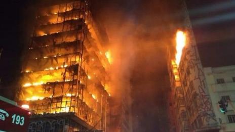 Издирват 44 души, изчезнали след рухването на сграда в Сао Пауло 