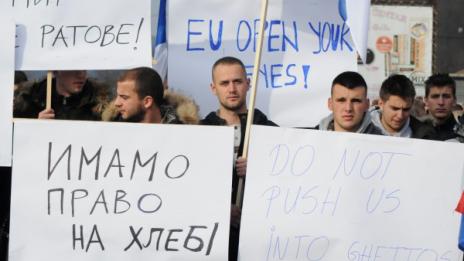 Сърбия предупреждава за задаваща се хуманитарна криза в Косово
