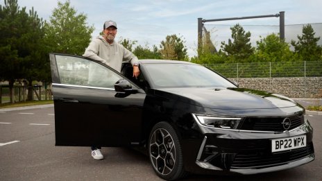 Юрген Клоп се качи за постоянно на Plug-in хибрид
