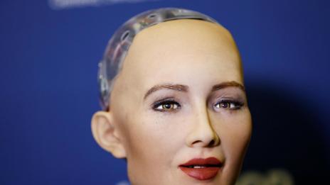 Хората масово ще започнат да се женят за… роботи  