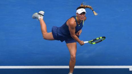 Вожняцки достигна четвъртфиналите на Australian Open 