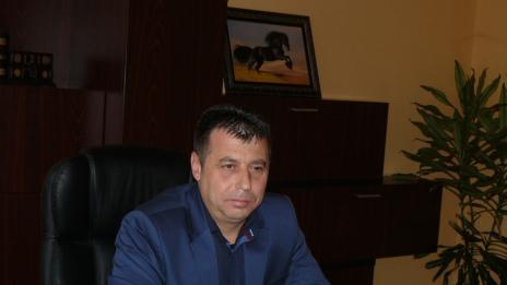 Нови разследващи на делото срещу кмета на Трън