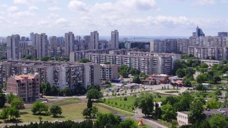 Близо 91 % от българите живеят в собствено жилище, най-често на повече от 30 години