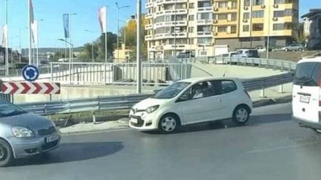 Кръговите - рубиконът на шофьорите във Варна (ВИДЕО)