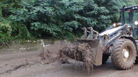 Свлачища оставиха 11 души без дом в Смолян