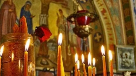 Църквата чества паметта на св. Харалампий и св. великомъченица Валентина