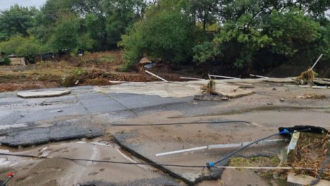 Проливните дъждове предизвикаха нови наводнения край Царево