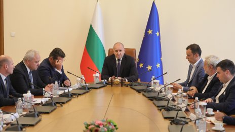 СГС ще гледа искане за регистрация на "Прогресивна България", внесено от Радев