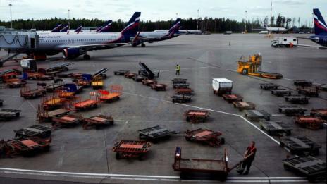 Потоп заля Москва, стотици полети са отложени