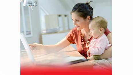 HomeMax със специална програма в подкрепа на майките с малки деца