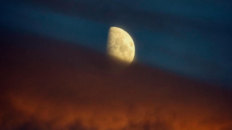 Лунен хороскоп: Телците търсят стабилност, близнаците - емоционално пробуждане