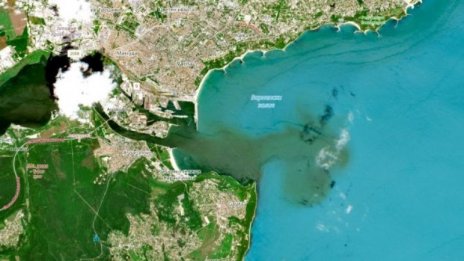 РИОСВ-Варна не откри замърсяване след сигнали за петно във Варненския залив