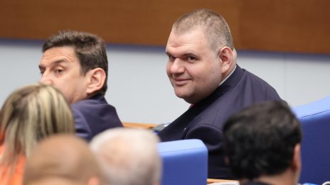 Пеевски: Подкрепяме постигнатото замразяване на договора с "Боташ"