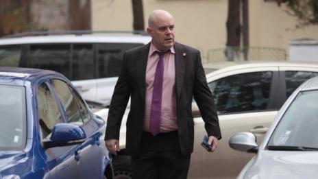 Банда от шестима изнасяли хероин и оръжие от София за Англия