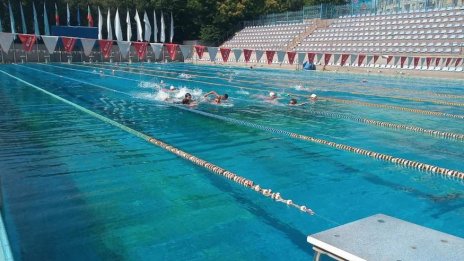 Отварят басейн &bdquo;Юлиян Русев&ldquo; във Варна от утре