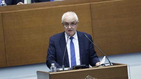 Запрянов: България не участва по никакъв начин не участва в операцията на САЩ в Иран