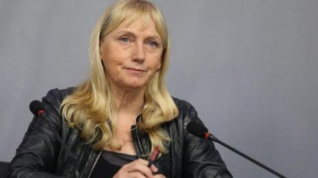 Йончева: На думи Нинова се бори срещу корупцията