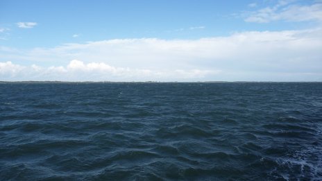 Горящият в Източнокитайско море ирански танкер потъна  