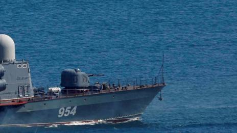Турция отвори Босфора за транзитно минаващи танкери