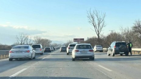 Катастрофа причини километрично задръстване на АМ "Тракия"
