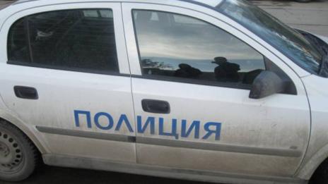 Нервак размаха среден пръст на полицаи, отнесе глоба