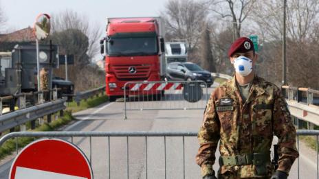 Заразените с коронавирус в Италия - вече над 400
