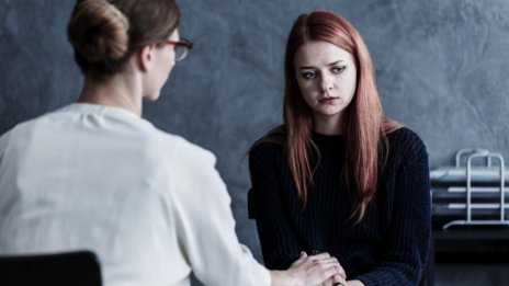 Майка издаде непълнолетната си дъщеря в полицията, че има марихуана 